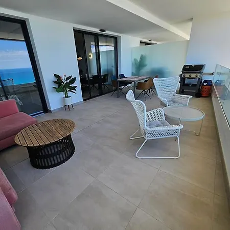 Apartment Seaviews Front Face Unit