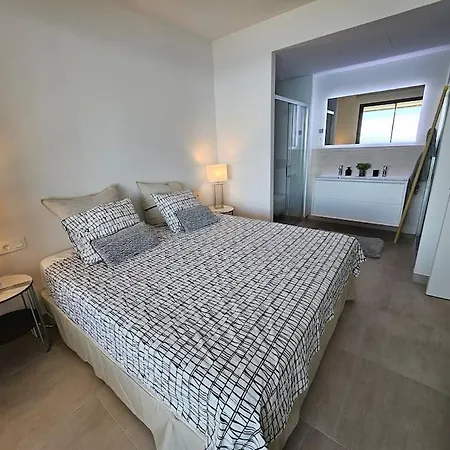 Seaviews Front Face Unit Fuengirola